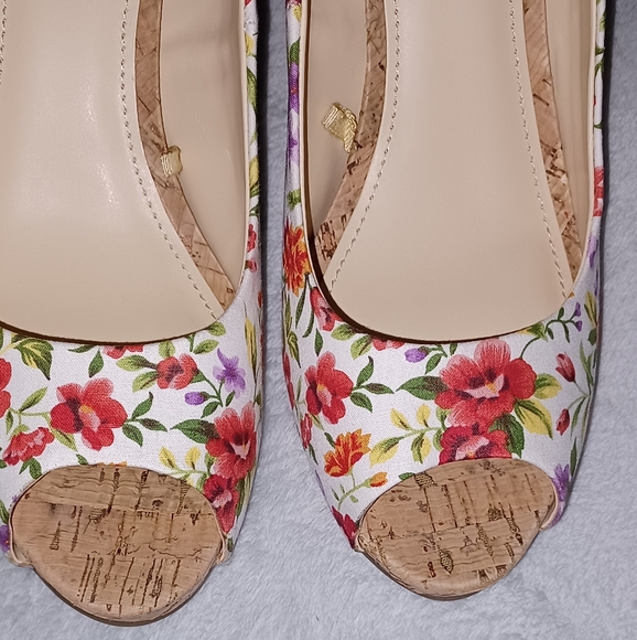 Liz Claiborne heels - Picture 4 of 12